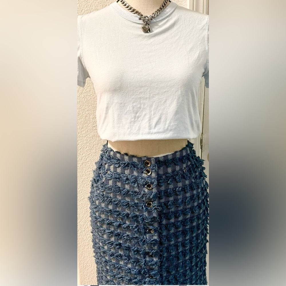 W by Worth Denim Frayed Blue Skirt - Picture 11 of 12